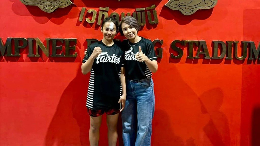 รางวัลคนเก่ง “เจ๊จิ้ว” มอบเงินโบนัสให้ “ชบาแก้ว”
